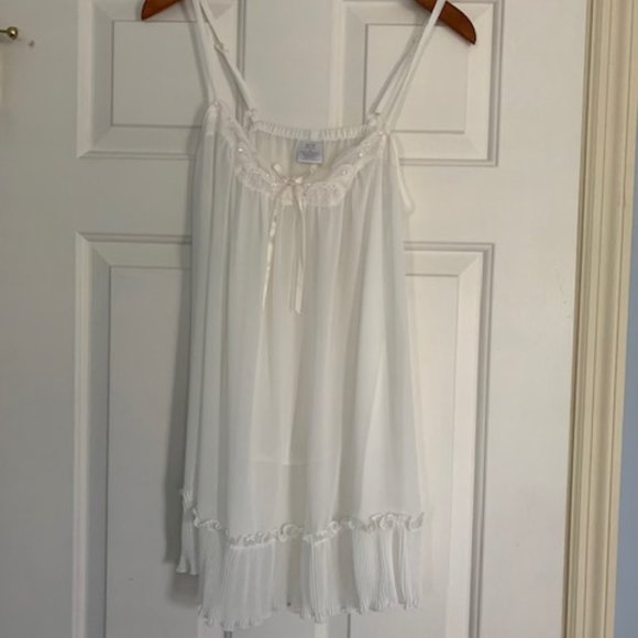 Apt. 9 Wedding Lingerie - Picture 1 of 4